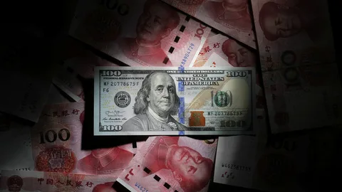 Yaxın Şərqdə dolların möhkəmlənməsi Asiya valyutalarına 