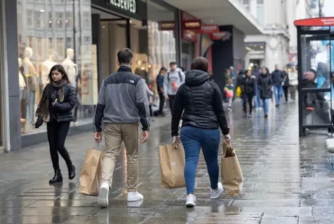 Böyük Britaniyada pərakəndə satışlar iyunda 