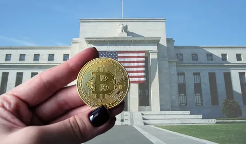 Bitcoin FED-in qərarı ərəfəsində 64 min dollar 