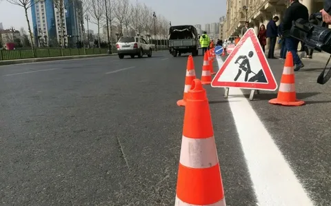Bakının bir sıra küçə və yollarında hərəkət 