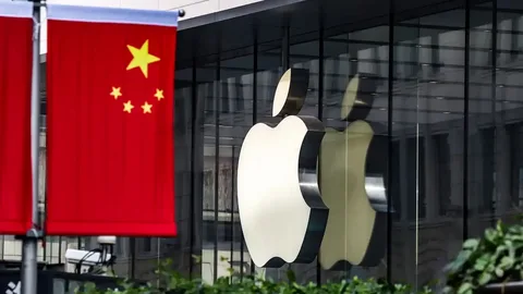"Apple" Çin bazarı üçün öz süni intellekt