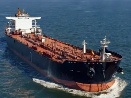 Körfəzdə supertankerlərin yük daşıma 