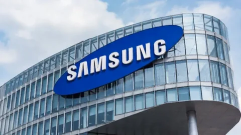 "Samsung" səhmdarlara 72 milyard dollarlıq rekord 