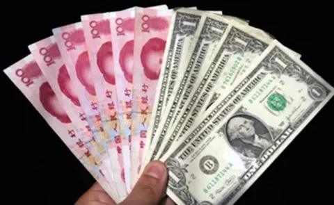 Asiya valyutaları bahalaşdığı vaxtda, dollar 3 aylıq 