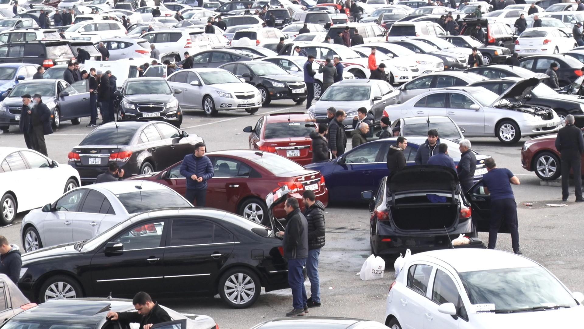 Azərbaycanda avtomobillərin sayı