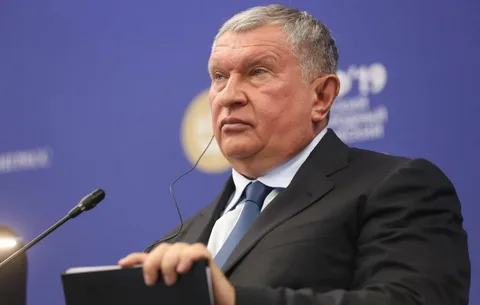 "Çin neft bazarının stabilləşdirilməsində təşəbbüsü 