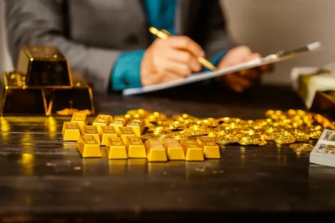 “Jefferies” qızılın 5 000 dolları aşması üçün müxtəlif