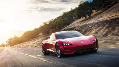 Tesla yeni "Roadster" modelini 1 oktyabrda 