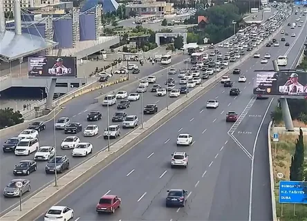 Paytaxt yollarında “Yaşıl dalğa” rejimi 