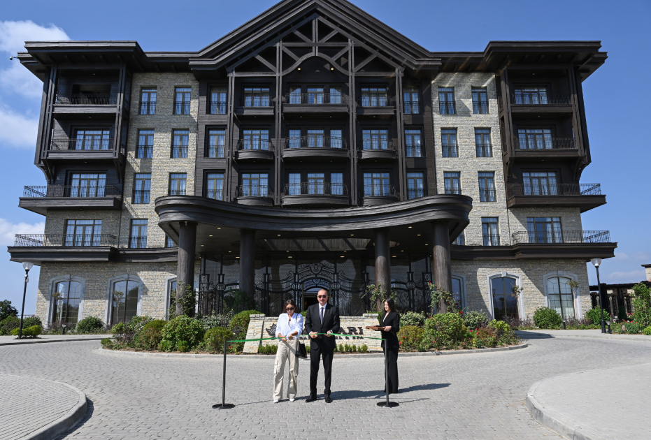 İlham Əliyev “Meysari Grand Hotel & SPA” kompleksinin açılışında