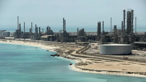 "Saudi Aramco" Körfəzdən neft ixracını 
