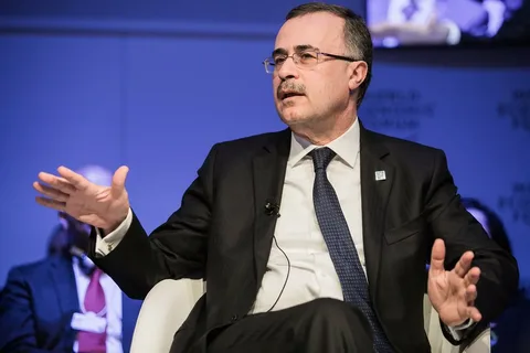 Saudi Aramco rəhbəri: Qlobal neft ehtiyatlarının bərpası 