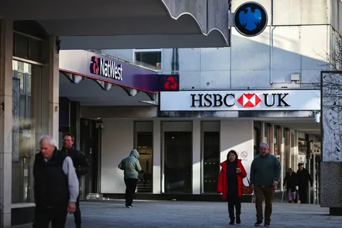 HSBC Britaniyada kütləvi ixtisarlara 