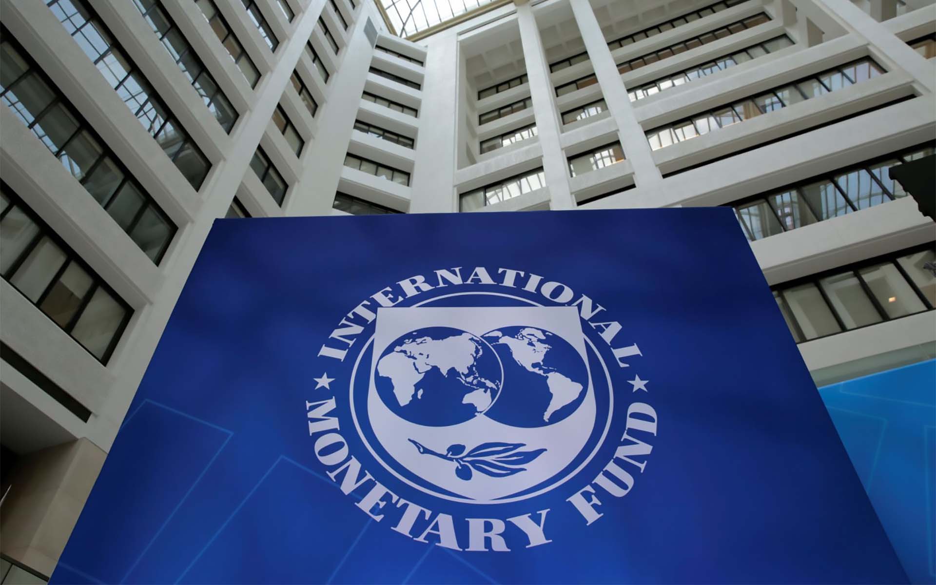 BVF: Vergi güzəştləri investisiyanı artıra, 