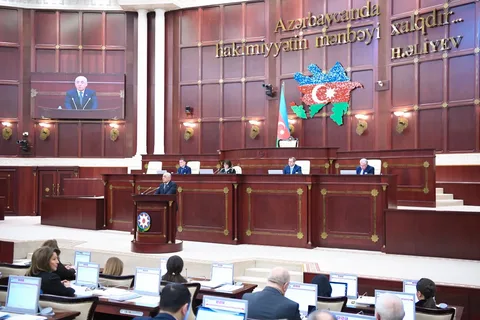 Korrupsiya faktları barədə məlumat verən şəxslərə maddi mükafat 
